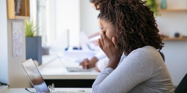 Burnout no trabalho: como ter direito ao auxílio-doença?